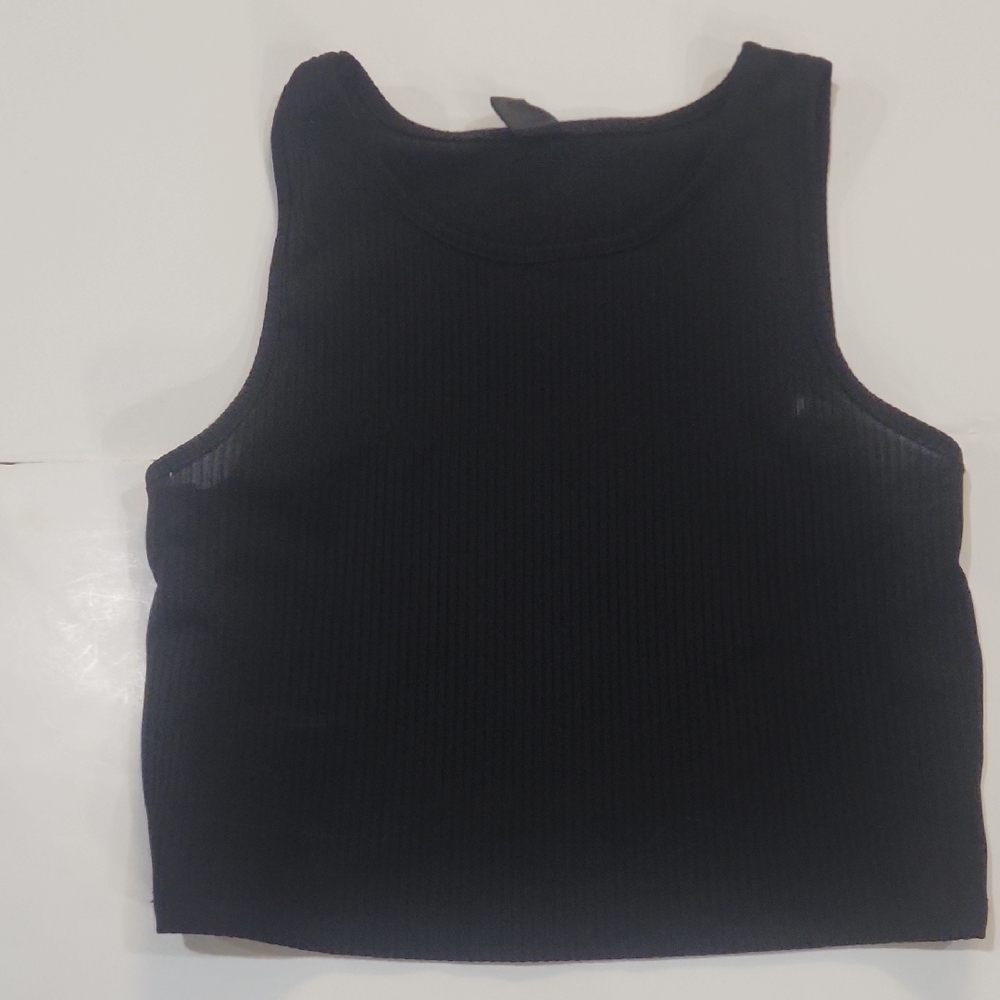SHEIN Black Ribbed Crop Top